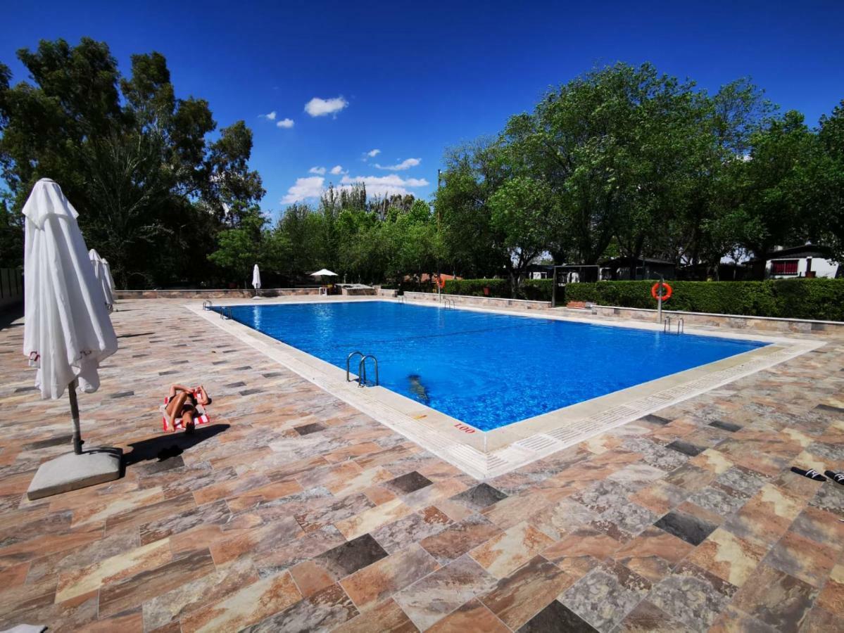 Bungalows Alpha Getafe Exterior photo