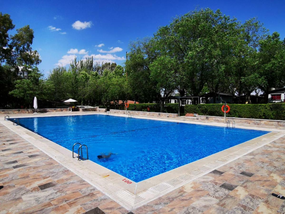 Bungalows Alpha Getafe Exterior photo